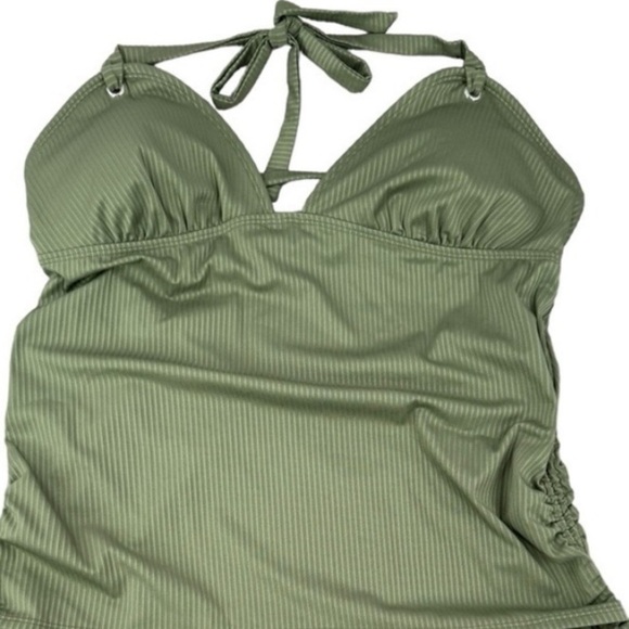 SALT + COVE Juniors' Ribbed Shirred Halter Tankini Top, swimsuit - Picture 7 of 8